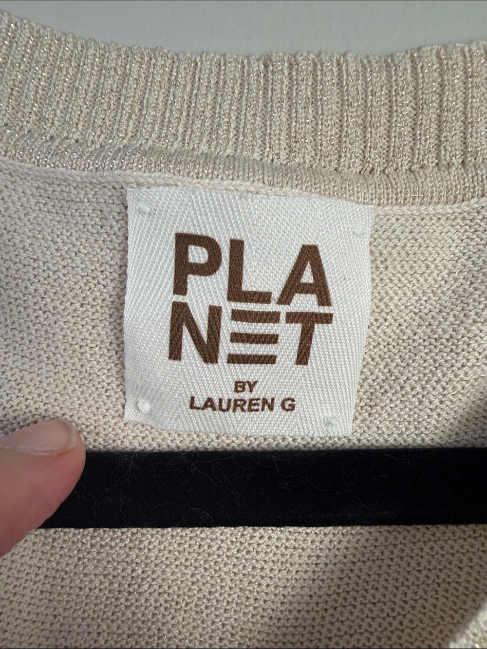 Planet by Lauren G One Size, beige with gold colored thread. - Picture 2 of 10